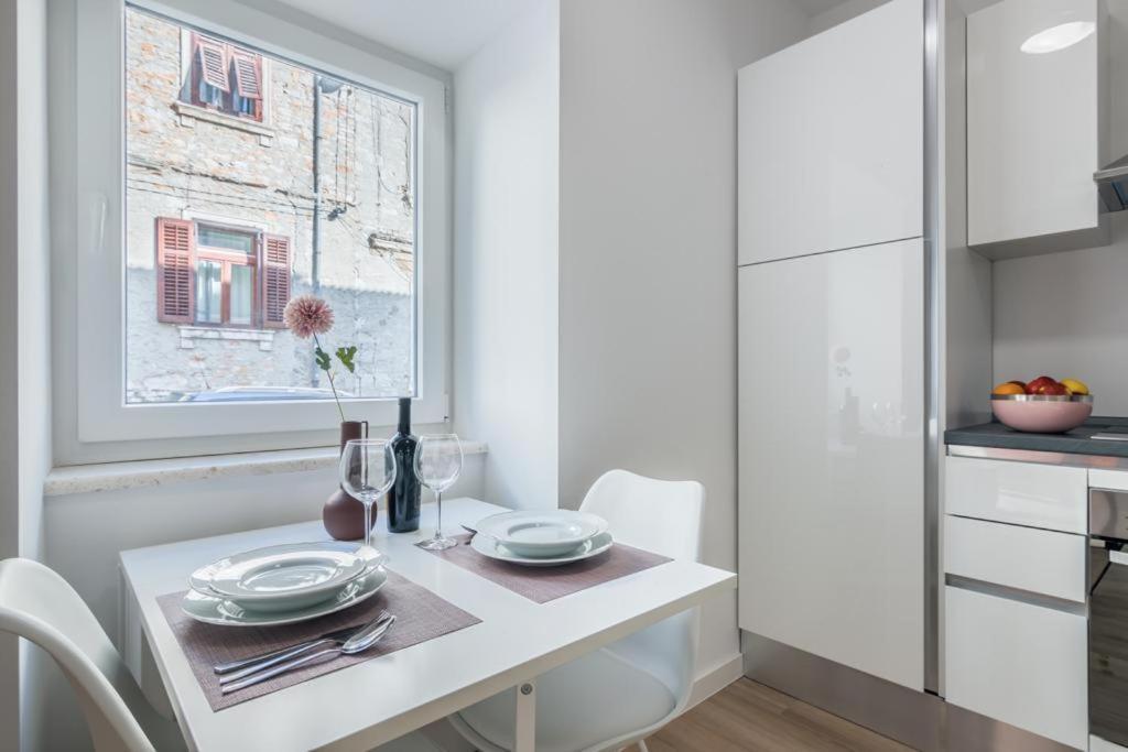 Apartment Klara Free Parking, Center プーラ エクステリア 写真