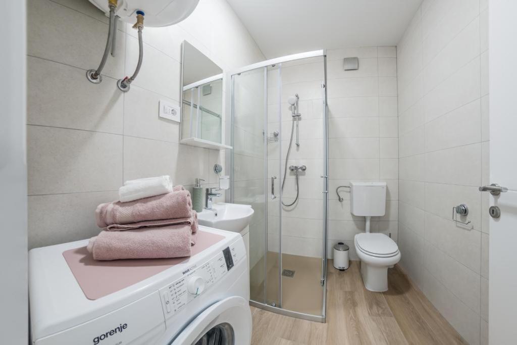 Apartment Klara Free Parking, Center プーラ エクステリア 写真